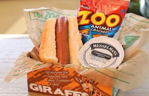 A kids meal with hotdog and zoo animal shaped crackers at the Central Florida Zoo