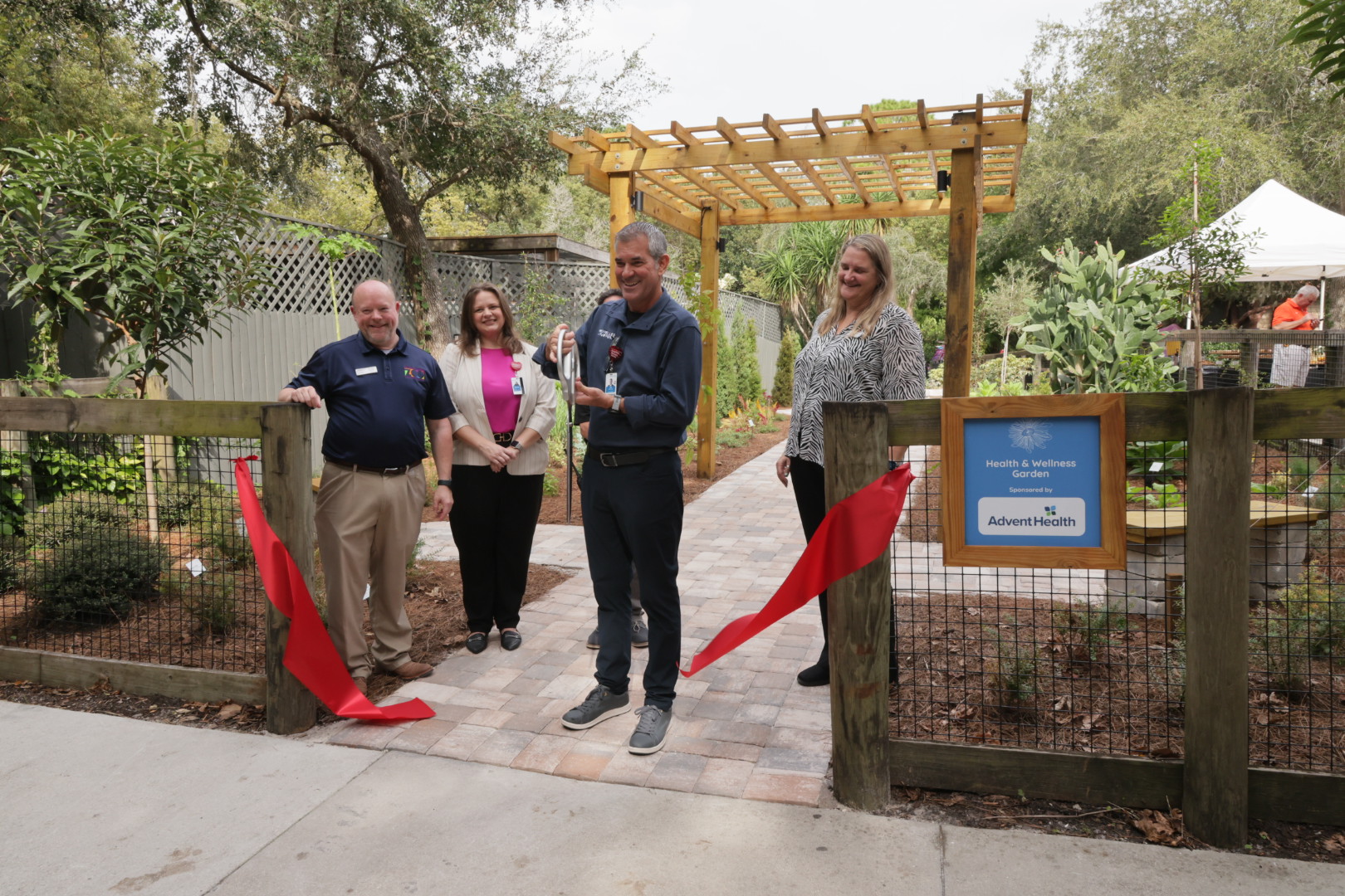 wellness garden ribbon cutting